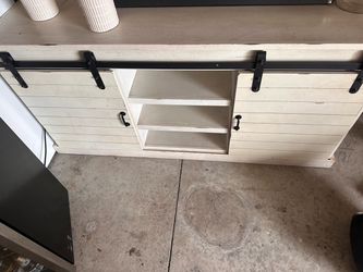 Tv stand