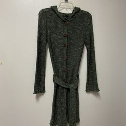 Women’s  BCBGMAXAZRIA Acrylic/nylon heavy warm green button down cardigan sweater… Size medium