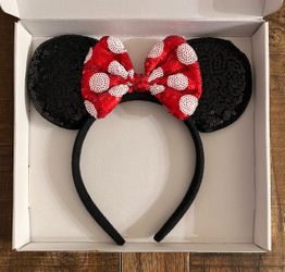Minnie Mouse Ear Sequined Headband for Women Girls Hair, Black Ears with Sequins and Red/White Polka Dot Bow, Disney Birthday Party *NEW In Open Box*
