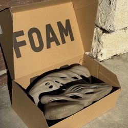 Adidas Yeezy Foam Runners 10.0 $60