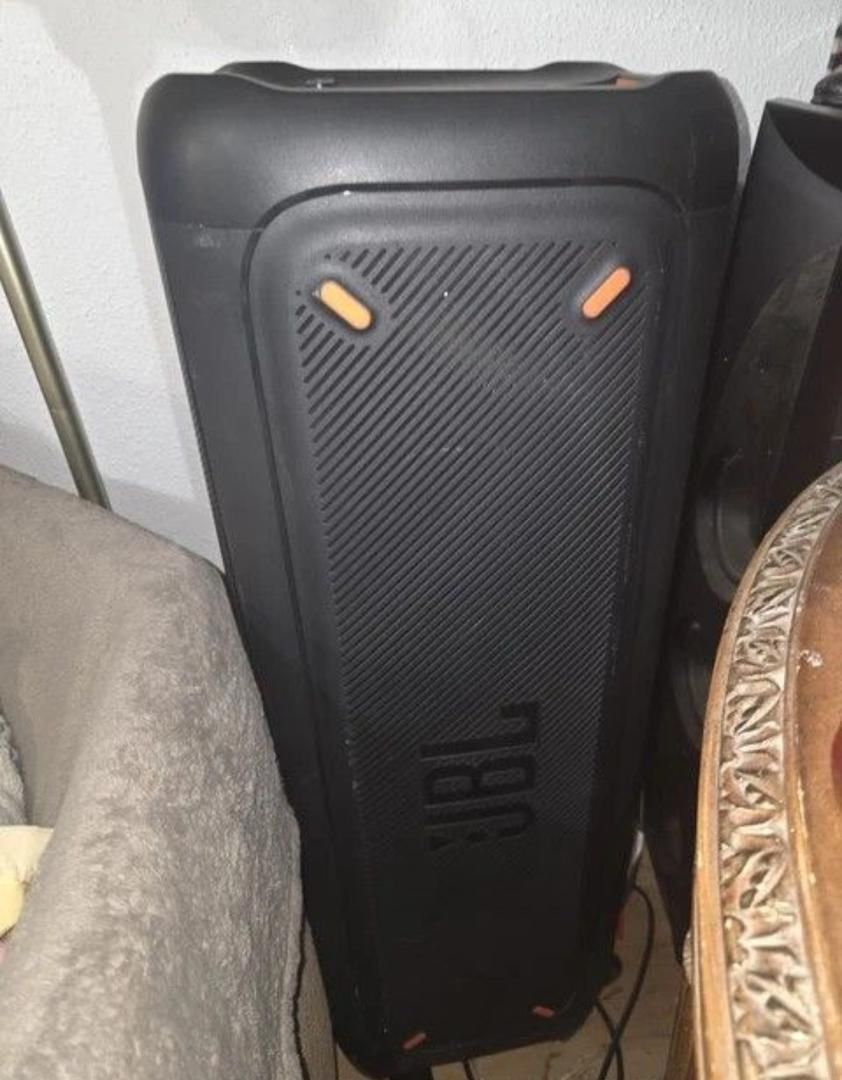 JBL partybox 1000 Bluetooth speaker