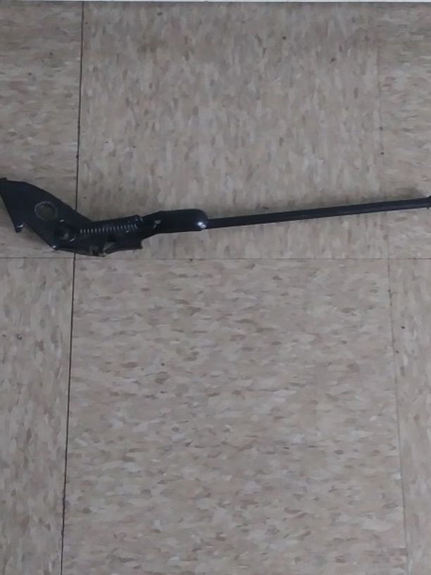 Kickstand For 29 In