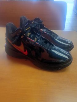 Nike Men's size 10 zoom Lebron NXXT