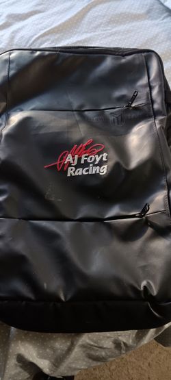 Buena Mochila marca marwin  sports  AJFOYT RACING  Okey Personas Serias Okey Gracias Se Vale Ofrecer