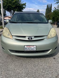 Toyota Siena 2006