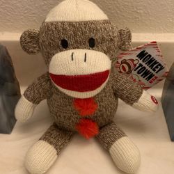 MONKEY TOWN USA DYNAMITE Plush Sings and Moves Side By Side 