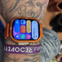 Smart Watch With Charger Great Condition