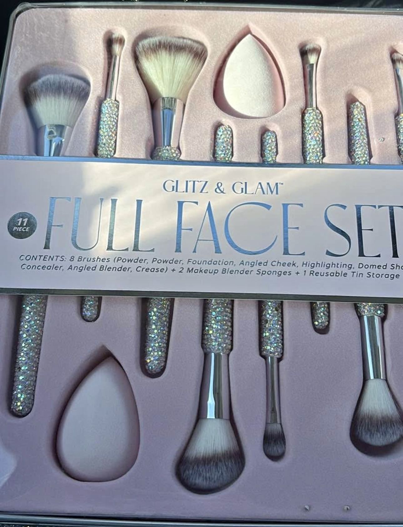Glitz & Glam Makeup Brushes * Firm Read Description *
