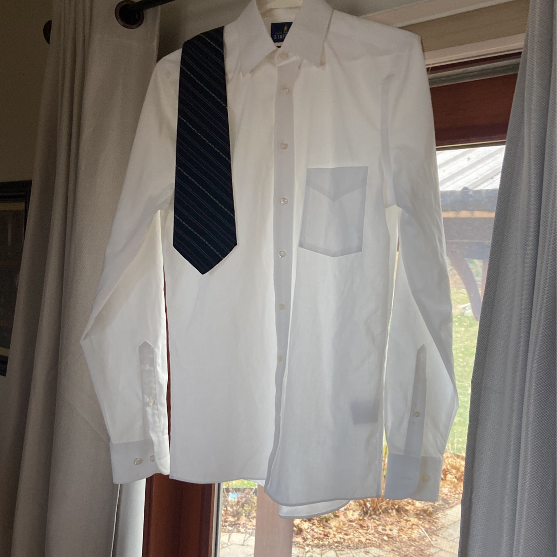 Men’s Button Down Dress Shirt, Size 14 1/2, 34-35