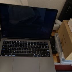 MacBook Pro 13”-2017