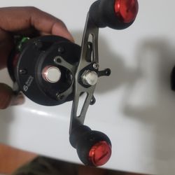 Quatum Reel And Black Maxx Spinner Reels