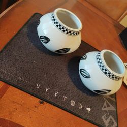 2-MATCHING TERRA  VASES- 2 -FOR $6.  PICK ⛏️ UP ONLY