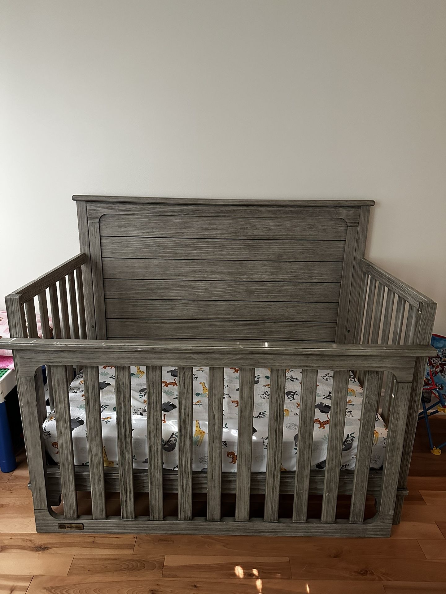 4 in 1 Convertible Crib