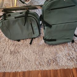 2 New back Packs