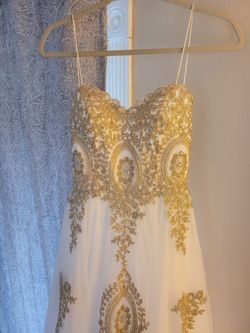 Womens Size 5 Formal Dress