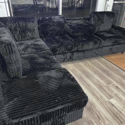 New Black Morden L- Shape Corduroy Sectional With FREE Ottoman ⭐️ Finance With $0 Down & Payments As Low As $86 ⭐️