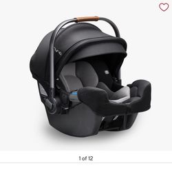 Nuna Car seat With Base 