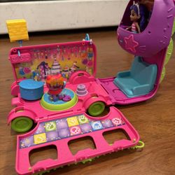 Gabby’s Dollhouse Purrfect Party Bus