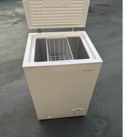 Freezer deep chest delivery available