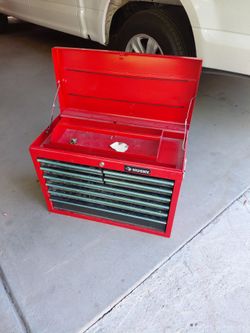 HUSKY TOOL BOX