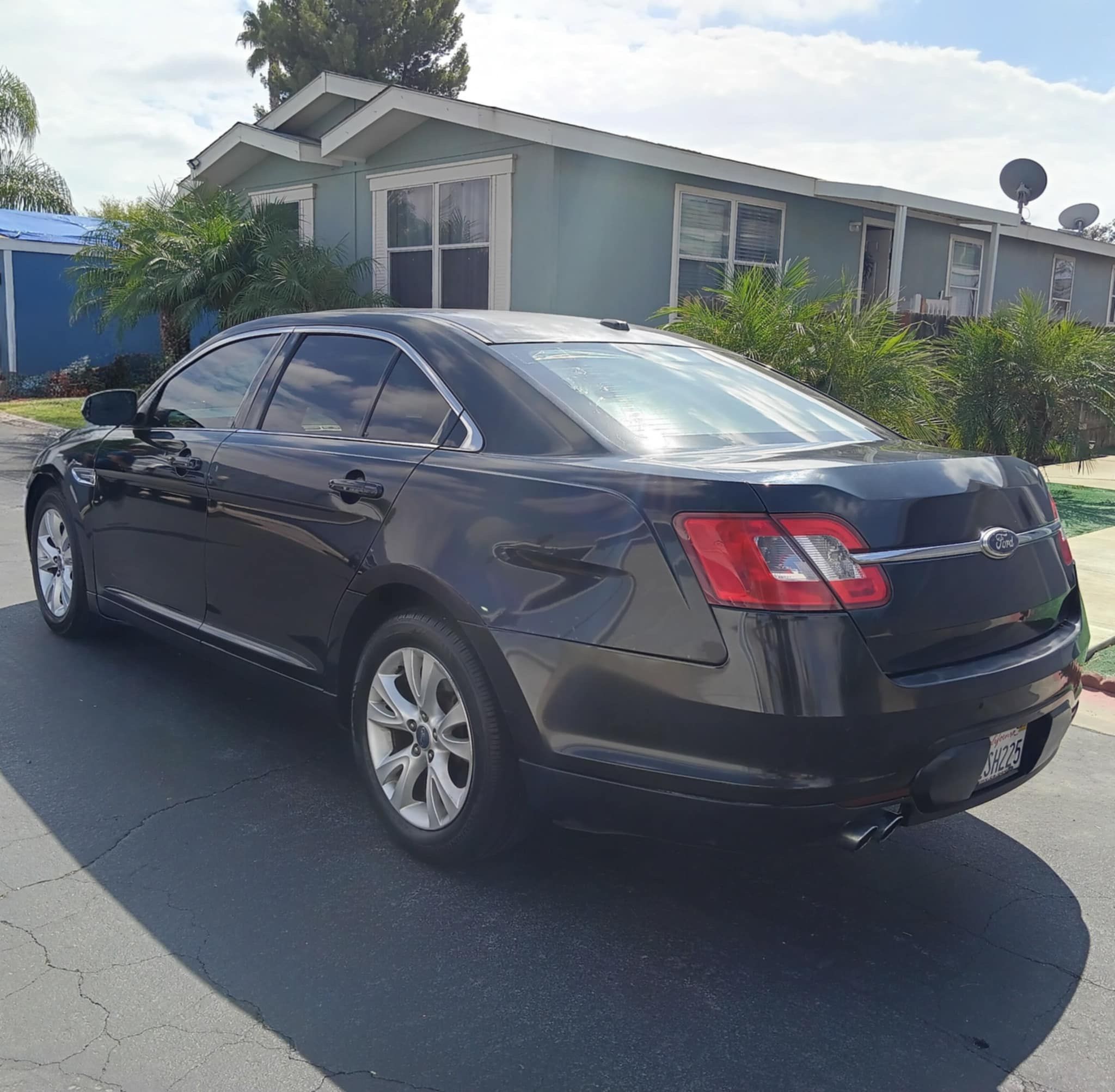 2011 Ford Taurus