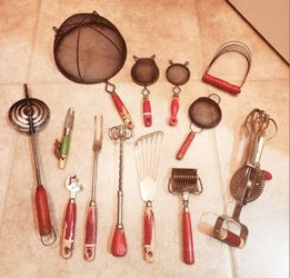 Vintage Kitchen Utensil Set
