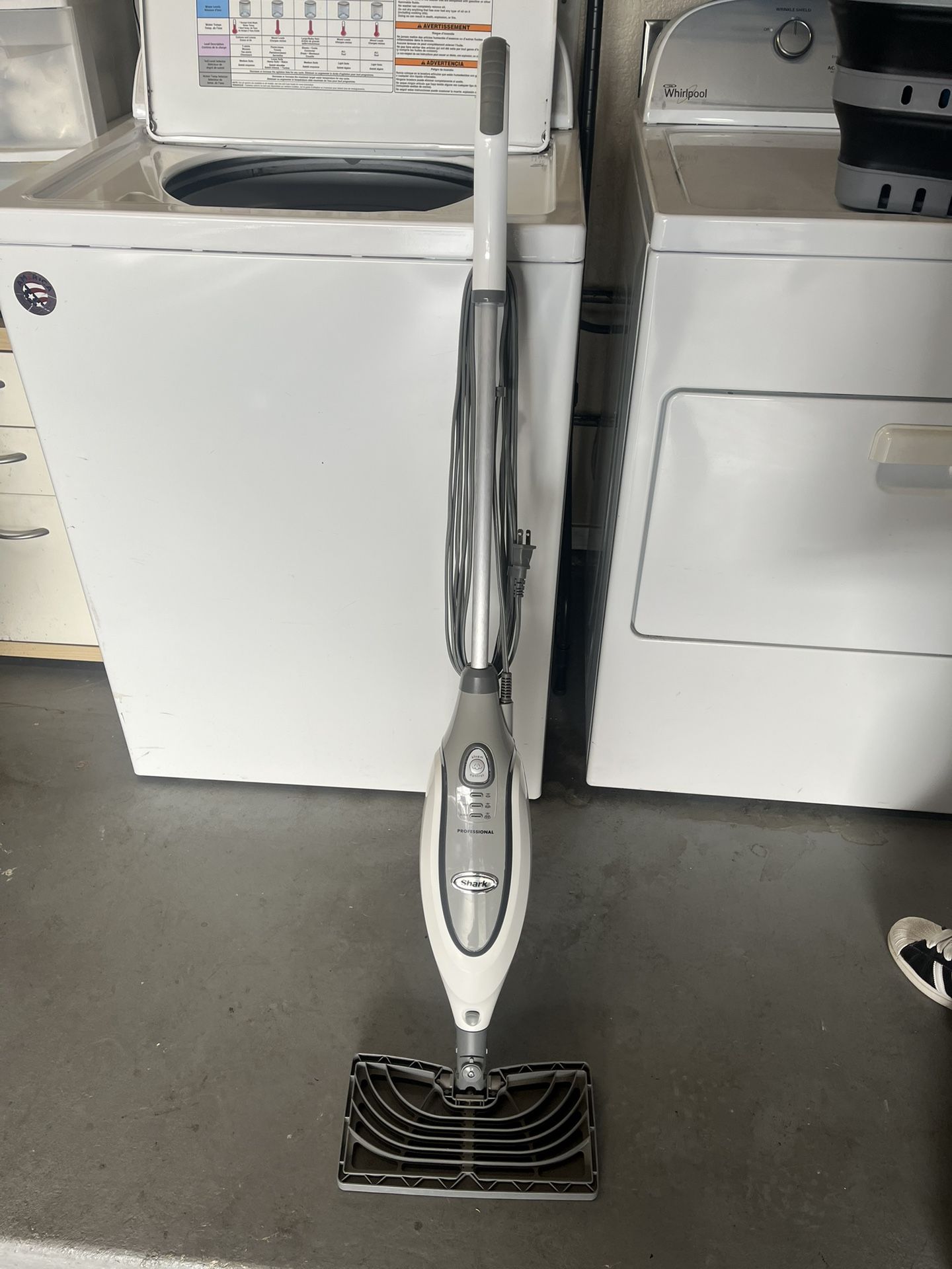 Shark Floor Steamer Mop