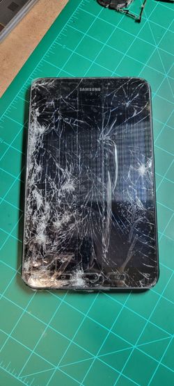 Samsung Tablet with Cracked Screen