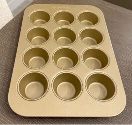 William Sonoma Cupcake Tin