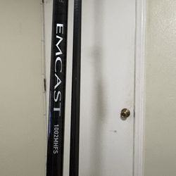 10’ MH Daiwa Emcast - spinning surf rod