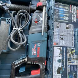 Bosch Bullgod Xtreme Roto Hammer 