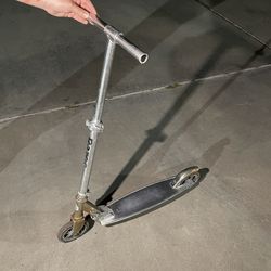Razor scooter