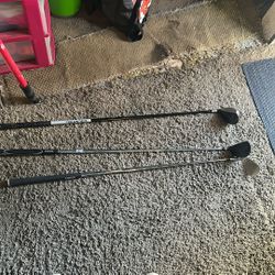 Golf clubs 
