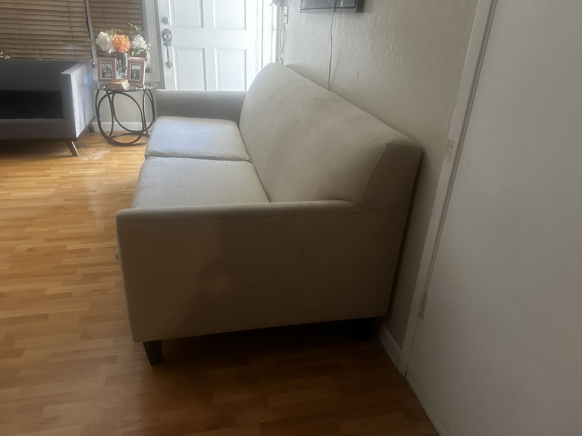 Sofa 🛋️ Couch
