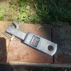 1 1/4 inch trailer  hitch with pin