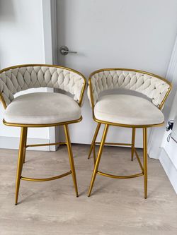 2 gold Bar stool