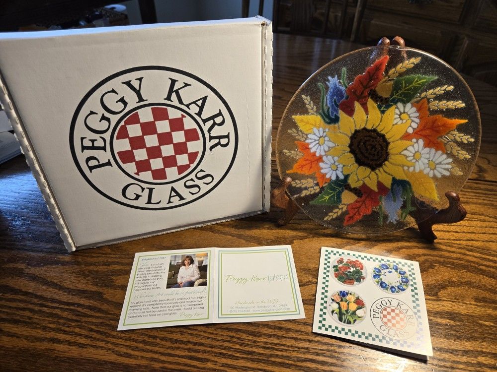 Peggy Karr Fused Glass 8" Plate - Sunflower With Fall Leaves
