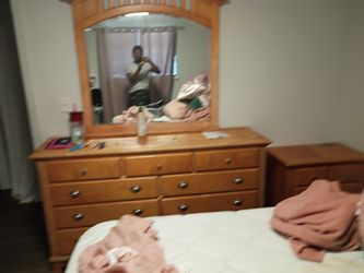 Dress stand