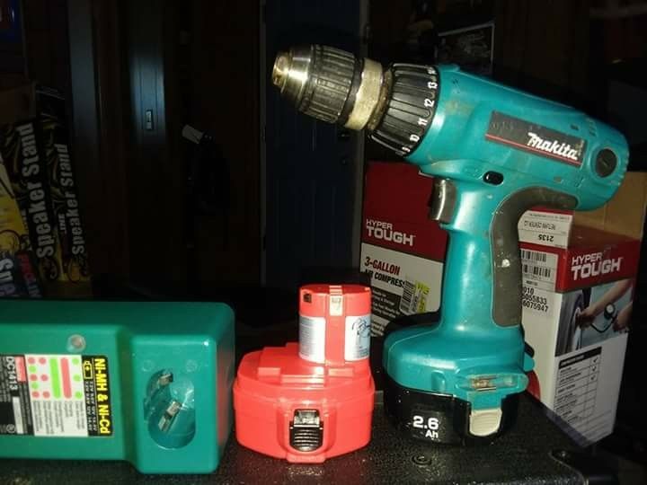 Makita,