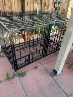 Cage with rollers
