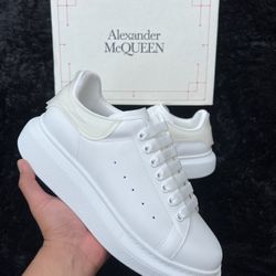 Alexander McQueen Sneaker