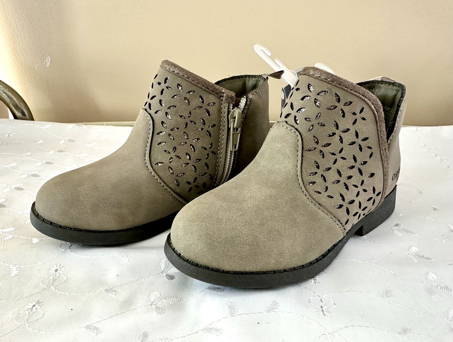 NEW - OSHKOSH Toddler Ankle Boots