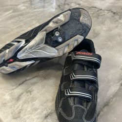 Specialized cycling shoes