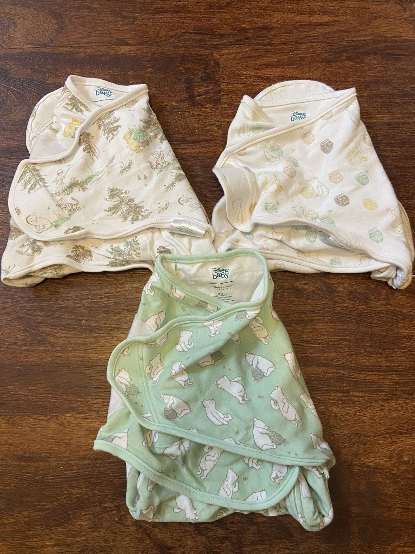 Winnie The Pooh Velcro Swaddles (0-3m) 