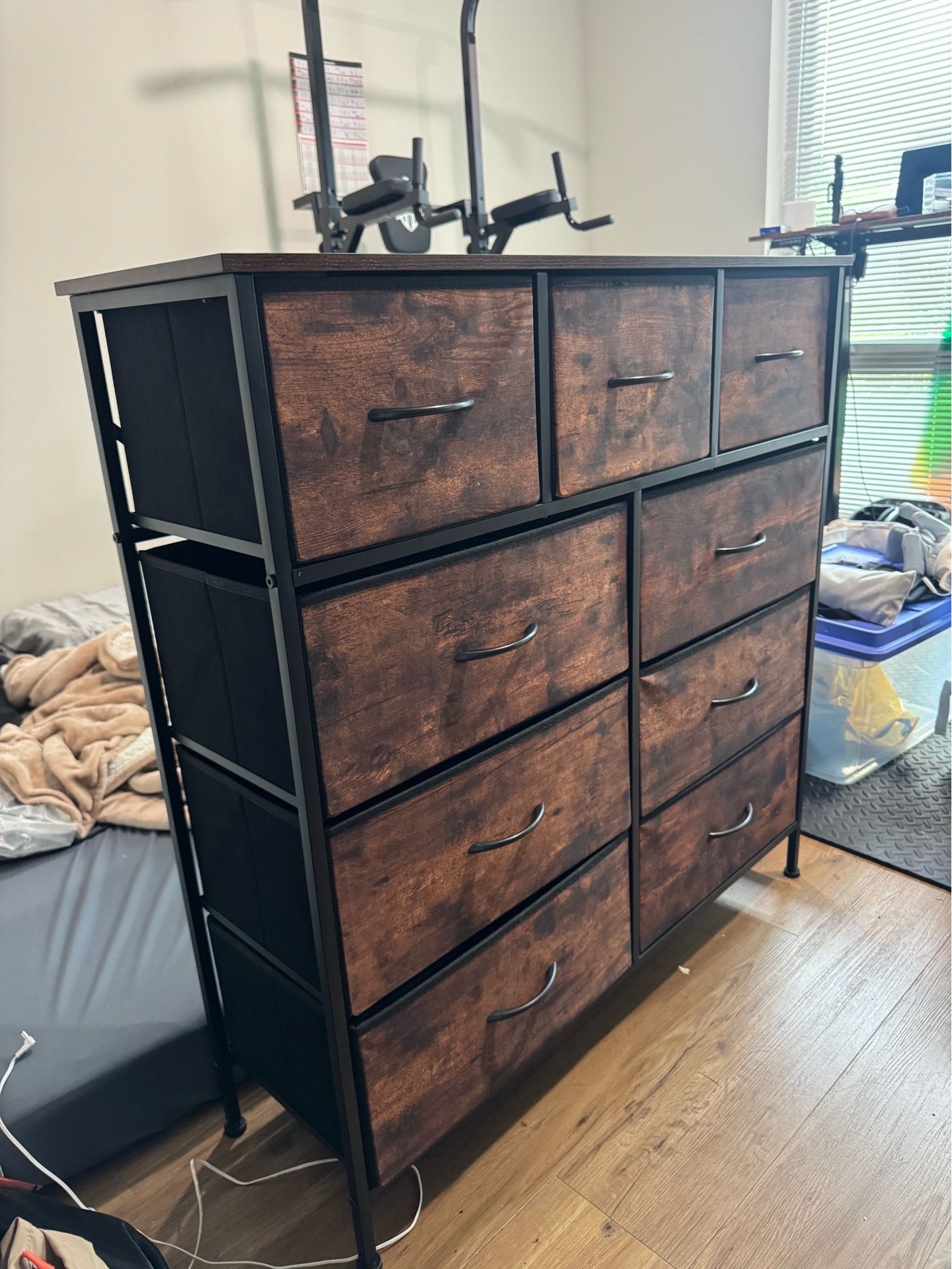9-Drawer Dresser for Bedroom, Anti-Tip Tall Storage Organizer Chest of Drawers with Wooden Top and Metal Frame Fabric Bins for Closet, Living Room, Ha