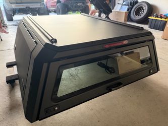 Tacoma Camper Topper Aluminum With Roof Bars