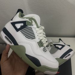 Jordan 4 Seafoam (Women’s)