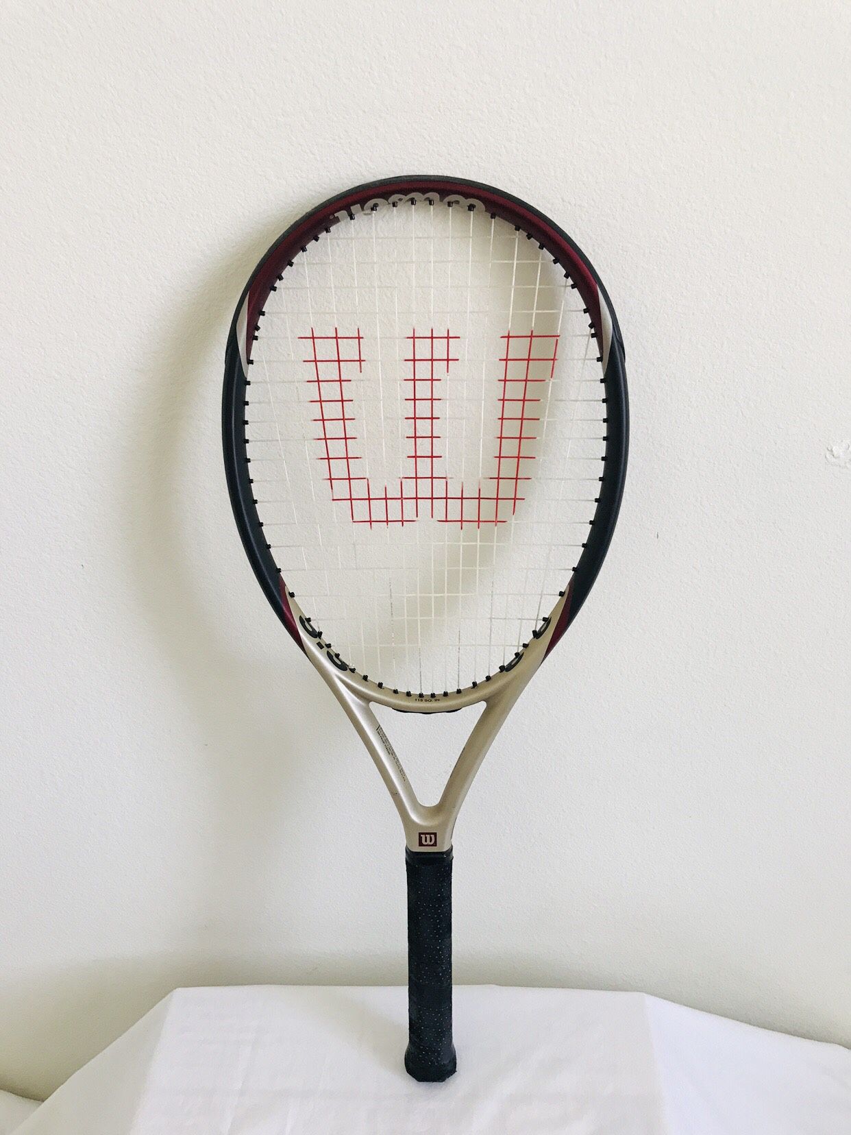 Wilson hyper carbon hammer 3.3 series tennis racket