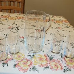 Glass Pitcher With 4 Glass Cup