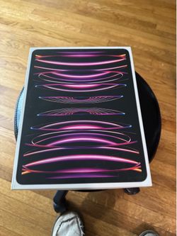 iPad Pro 12.9 (6thGeneration) Wi-Fi + Cellular